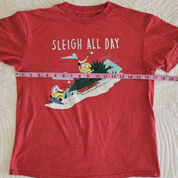 Minions Holiday Shirt - Picture 2 of 6